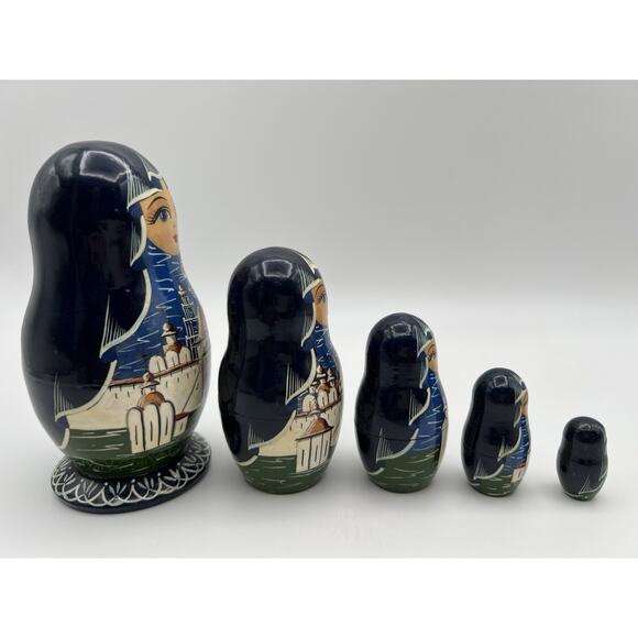 Vintage Sergiyev Posad Russian Matryoshka Nesting Dolls 5 Piece Set 5.5” Signed - Picture 2 of 7
